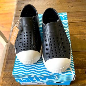 Native Shoes Kids Size 12